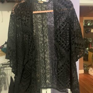 Black short kimono